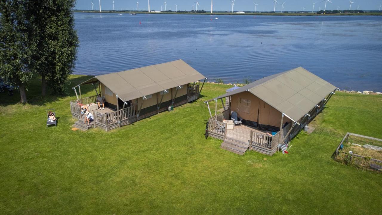 宾斯霍滕 Jachthaven Nieuwboer酒店 外观 照片
